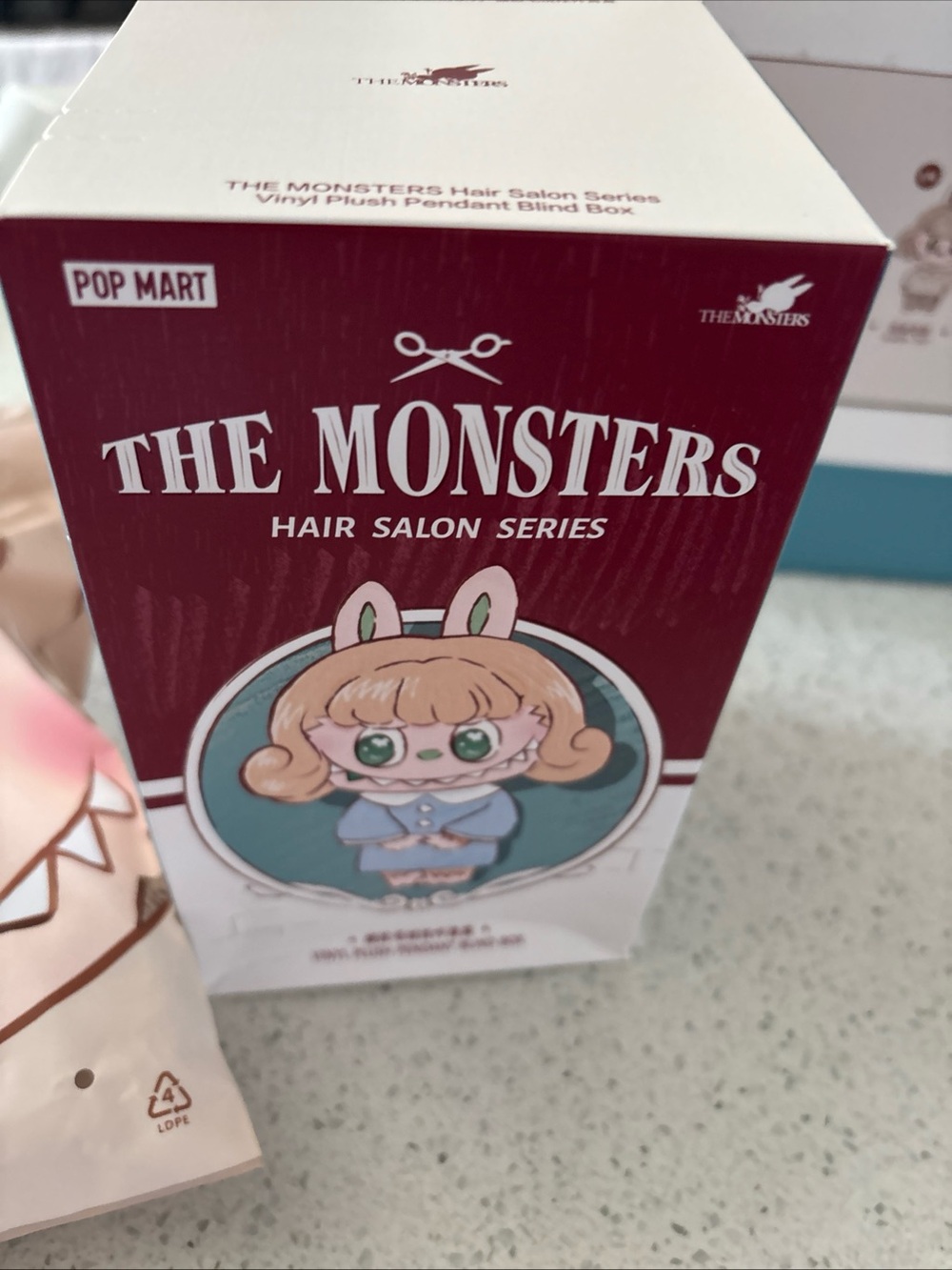 The Monsters hair salon series born rebel plush - Picture 3 of 4
